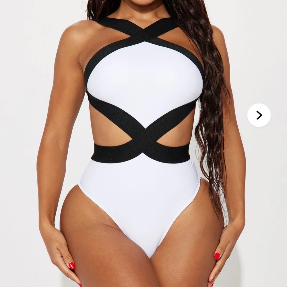 Fashion Nova Black and White One Piece Swimsuit